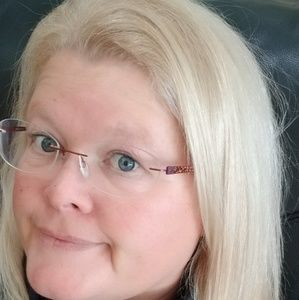 Meet your Posher, Sylvia